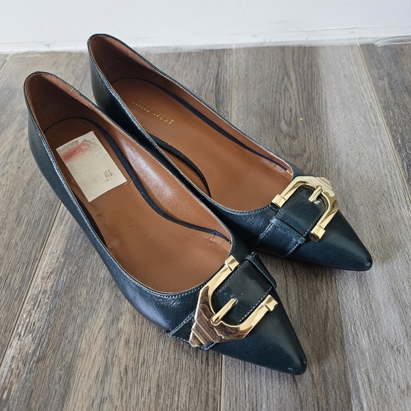 Nine West Shoes - Nine West green low heels with gold buckle. Leather. Size 7.5